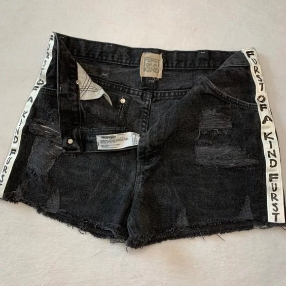black Furst of a kind LF jean shorts - Picture 3 of 6